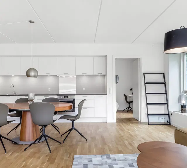 apartment Comfortable and Bright Single-Story Apartments with Elevator and Balcony