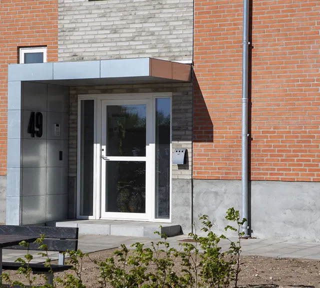 apartment Renoveret lejlighed med nye vinduer og gulve