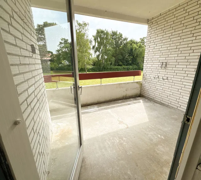 apartment Rummelig 2-værelses bolig med altan i rolige omgivelser