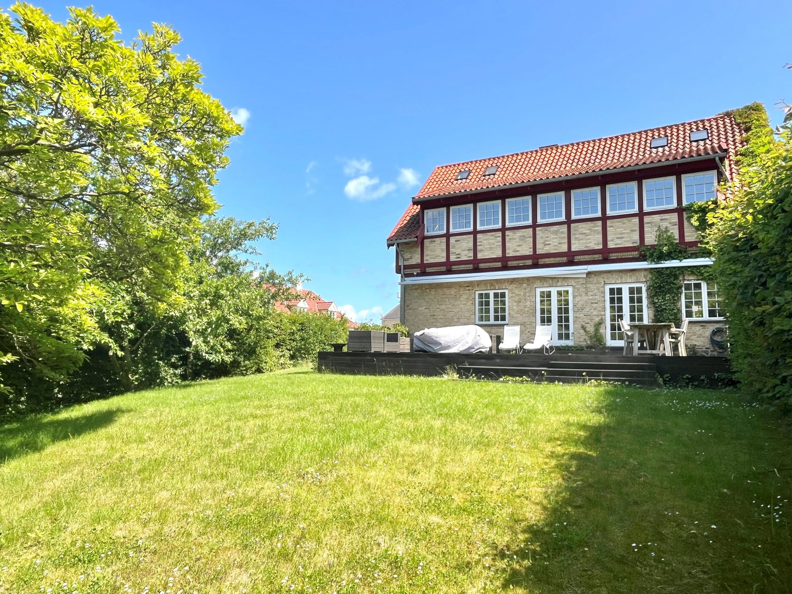 house Charmerende bolig i historiske omgivelser