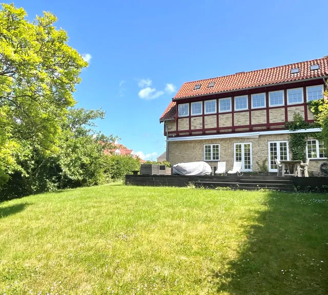 house Charmerende bolig i historiske omgivelser