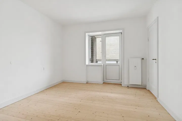 Move-in-ready 2-room apartment with balcony and fjord views - Toldbodgade, Aalborg - 3