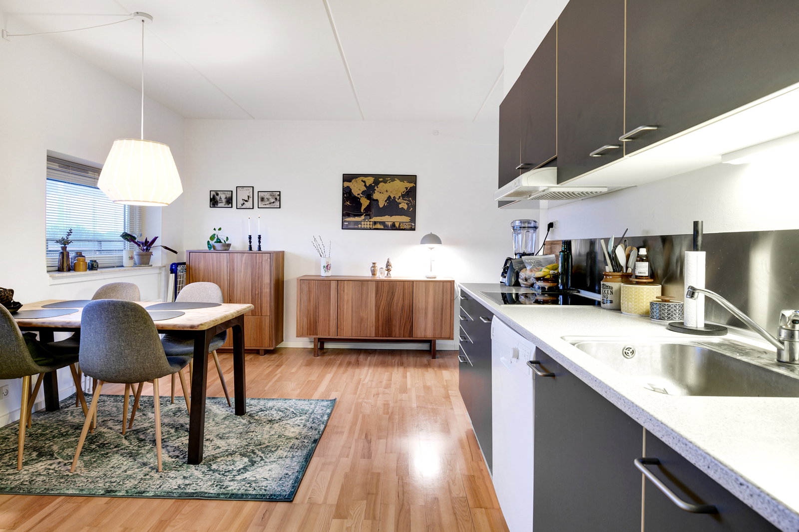 Visual presentation of the listing