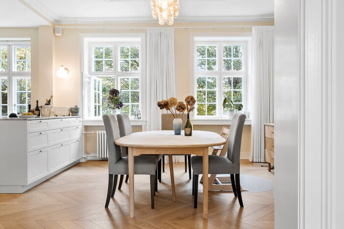 apartment Renoveret herskabslejlighed i populært kvarter tæt på metro og grønt