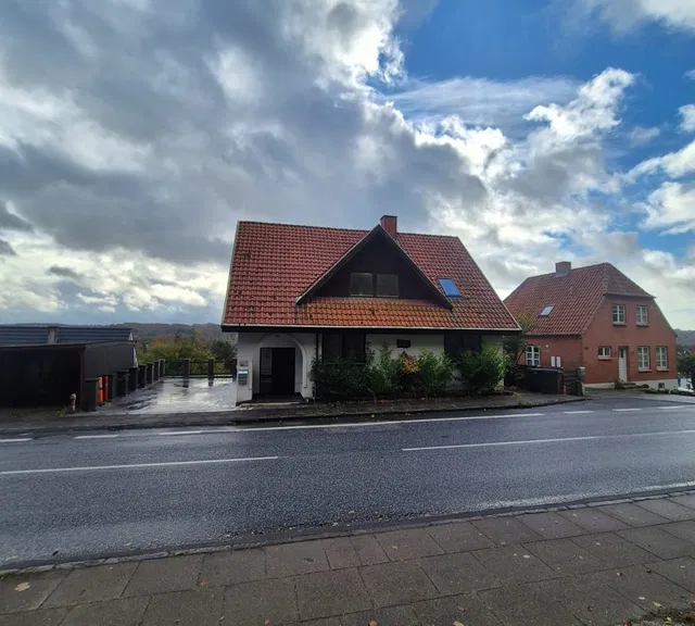 house 🏠 Unique workers' hotel for 14 in Vejle