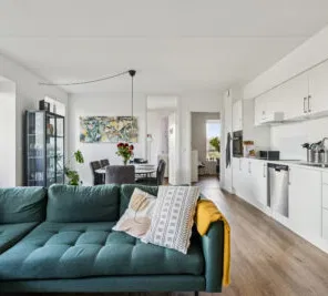 apartment Modern 3-Room Apartment with View and Balcony
