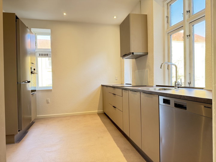 Free First Month in Newly Renovated Four-Room Apartment - Stemannsgade, Randers C - 0
