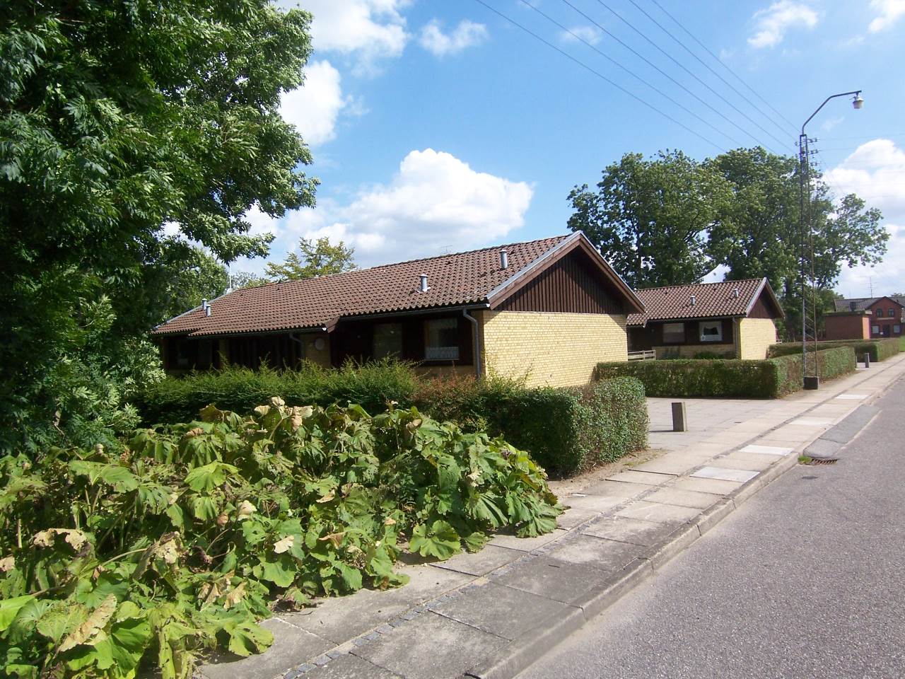 townhouse Lovely terraced house/house with 2 rooms in Dybvad