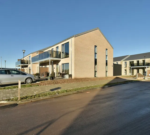 apartment Nyopført, lys lejlighed centralt i Lind