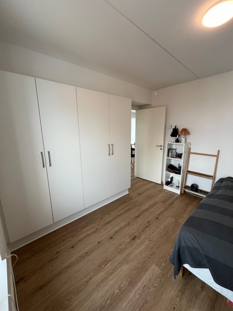 apartment Lys 2-værelses bolig med altan nær Eternitten