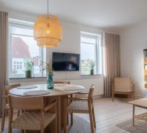 apartment Møbleret 2-værelses lejlighed (54 m²) med parkering