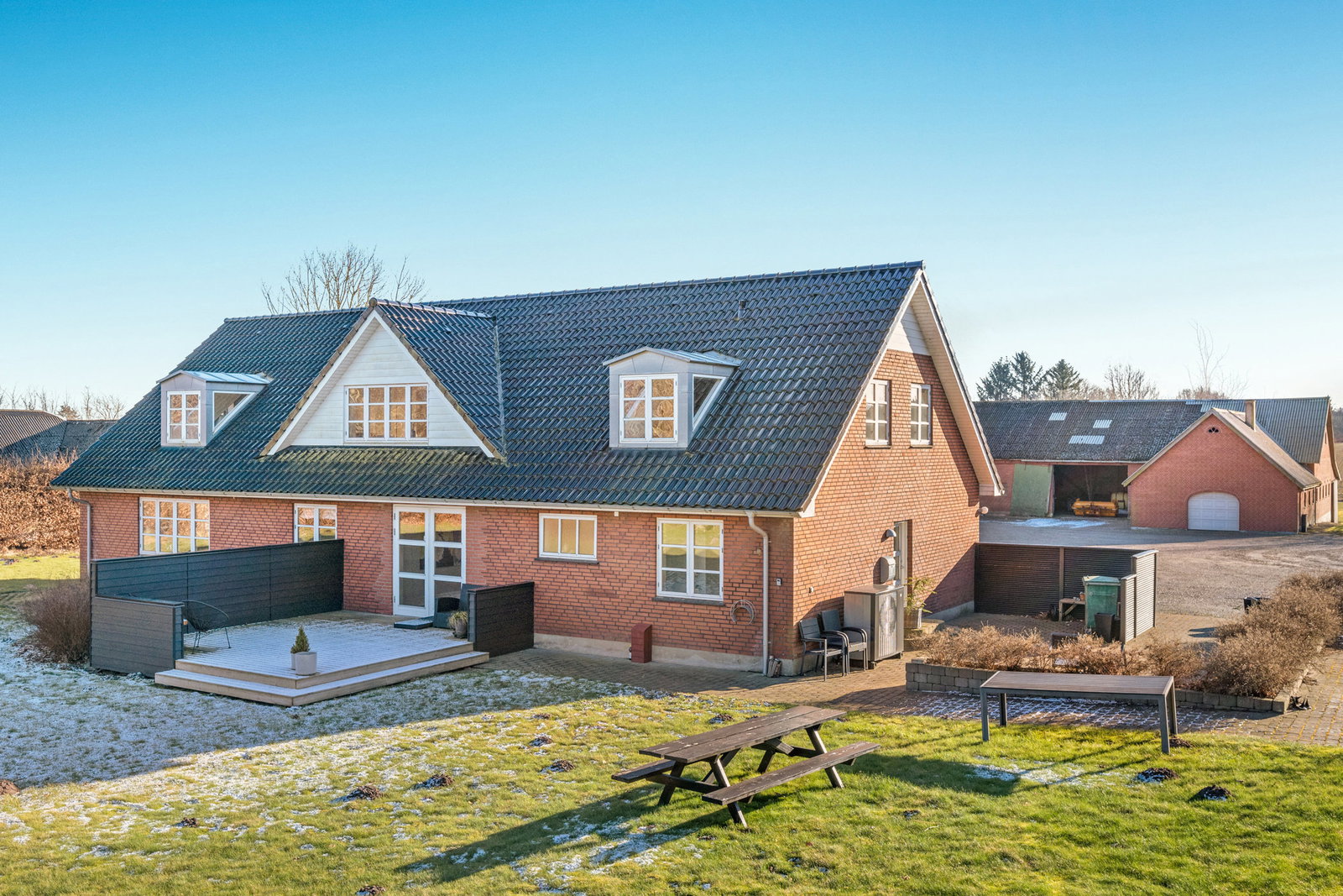 house Rummelig landejendom tæt ved Billund – 315 m²