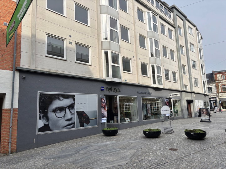 Lejlighed ved Herning Gågade med altan - Bredgade, Herning - 0