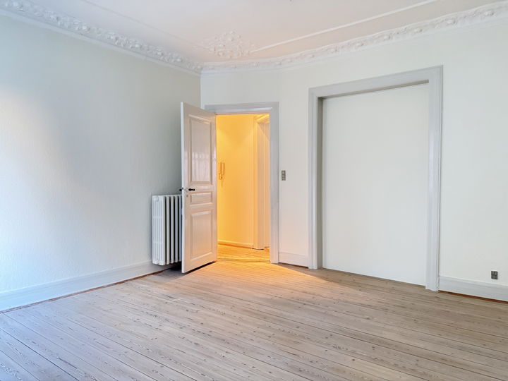 Charming 4-room apartment with decorative plasterwork and elevator - Prins Christians Gade, Randers C - 1