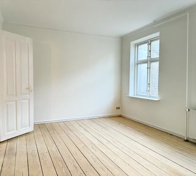 apartment Indbydende 2-værelses med rolig baggårdsplacering