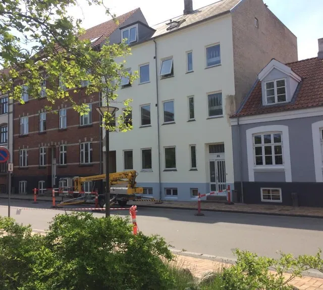 apartment Lys 3. sals-lejlighed tæt på gågaden