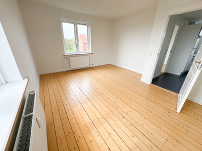 Bright 2-Room Apartment Centrally Located in Nørresundby - Lindholmsvej, Nørresundby - 1