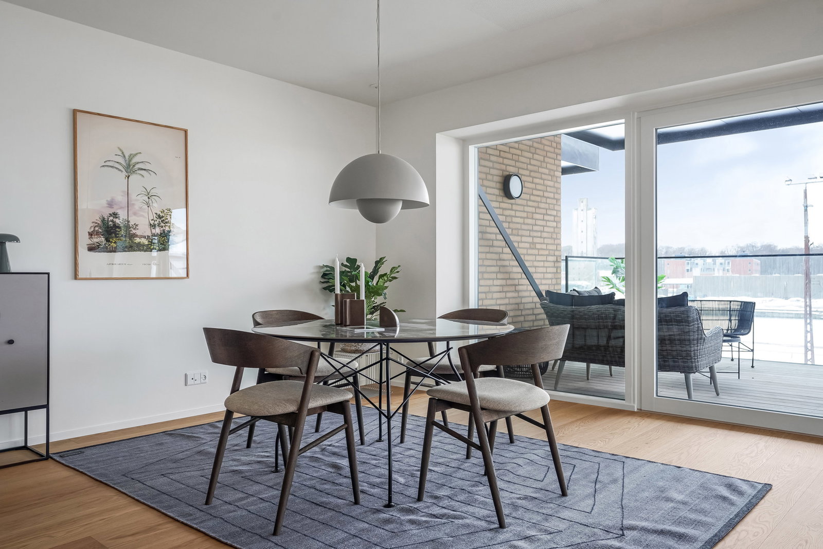 Visual presentation of the listing