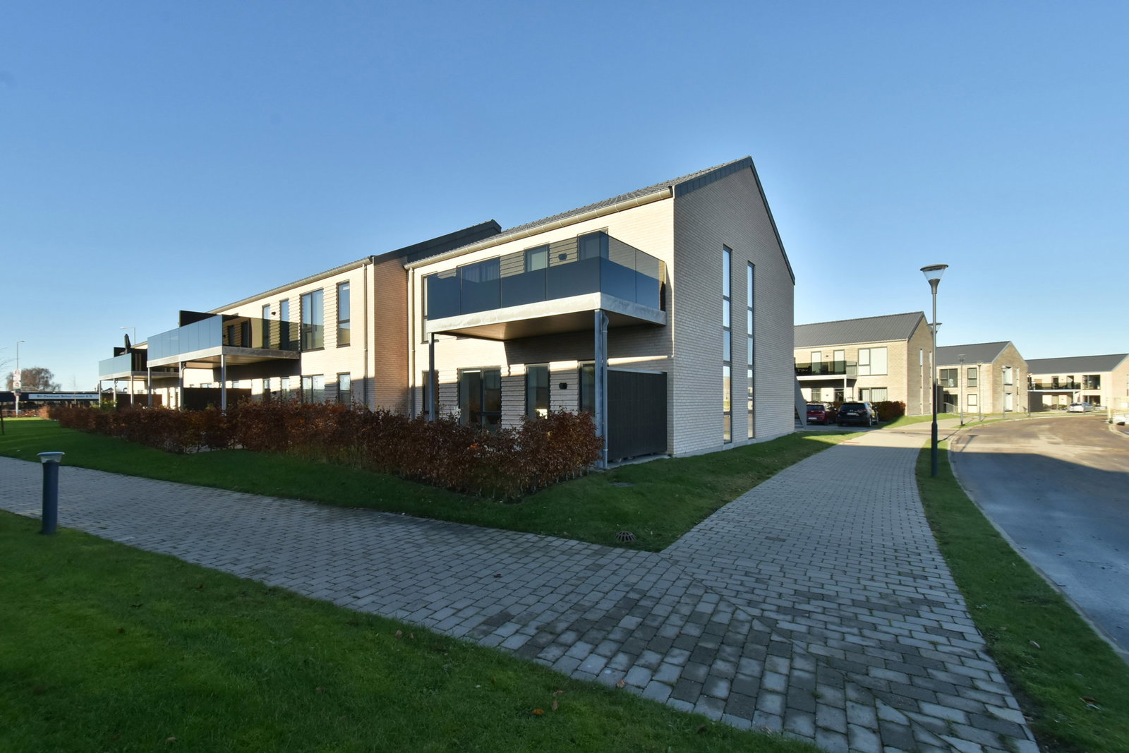 apartment Nyopført, lys lejlighed centralt i Lind