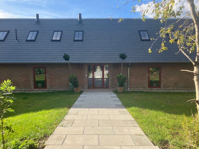 apartment Brightly renovated apartment in a 148-year-old barn building