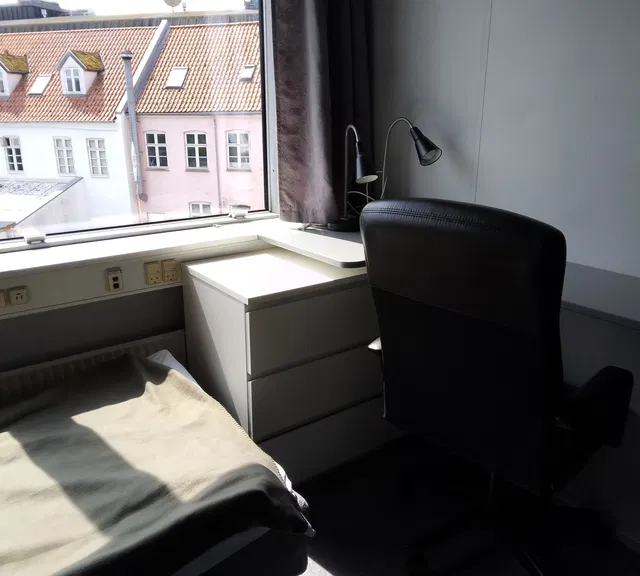 room Studio med fællesfaciliteter tæt på centrum