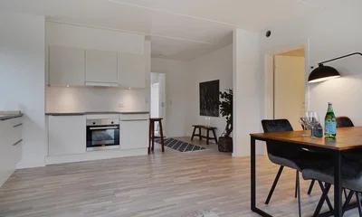 Flot og lys 3-vær. bolig med altan, gulvvarme, elevator og mulighed for p plads. Tæt på centrum, natur og indkøb - Tækkerstræde, Hillerød - 3