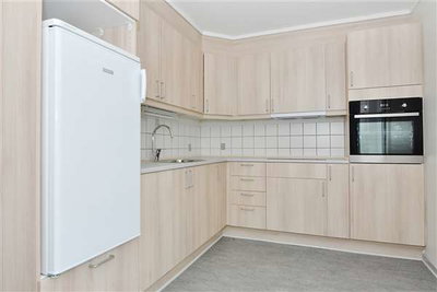 Almen bolig på 65 m² tilbydes til leje. Vand er inkluderet i huslejen, og hver lejlighed har sit eget gasfyr, som afregnes direkte med forsyningsselskabet. El afregnes også direkte til forsyningsse... - Violvej, Vojens - 4