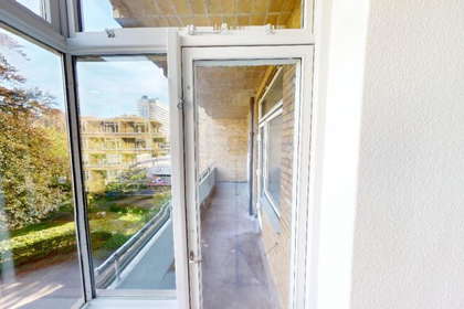 Shared-living friendly 3-room with two balconies – photo 9