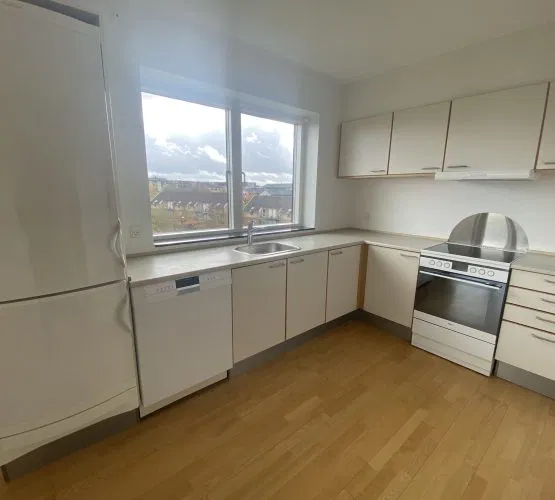apartment Flot og velholdt 2-værelses lejlighed med altan i Aarhus N