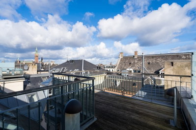 Skøn penthouse med stor tagterrasse og udsigt over Københavns tårne - Puggaardsgade, København V - 1