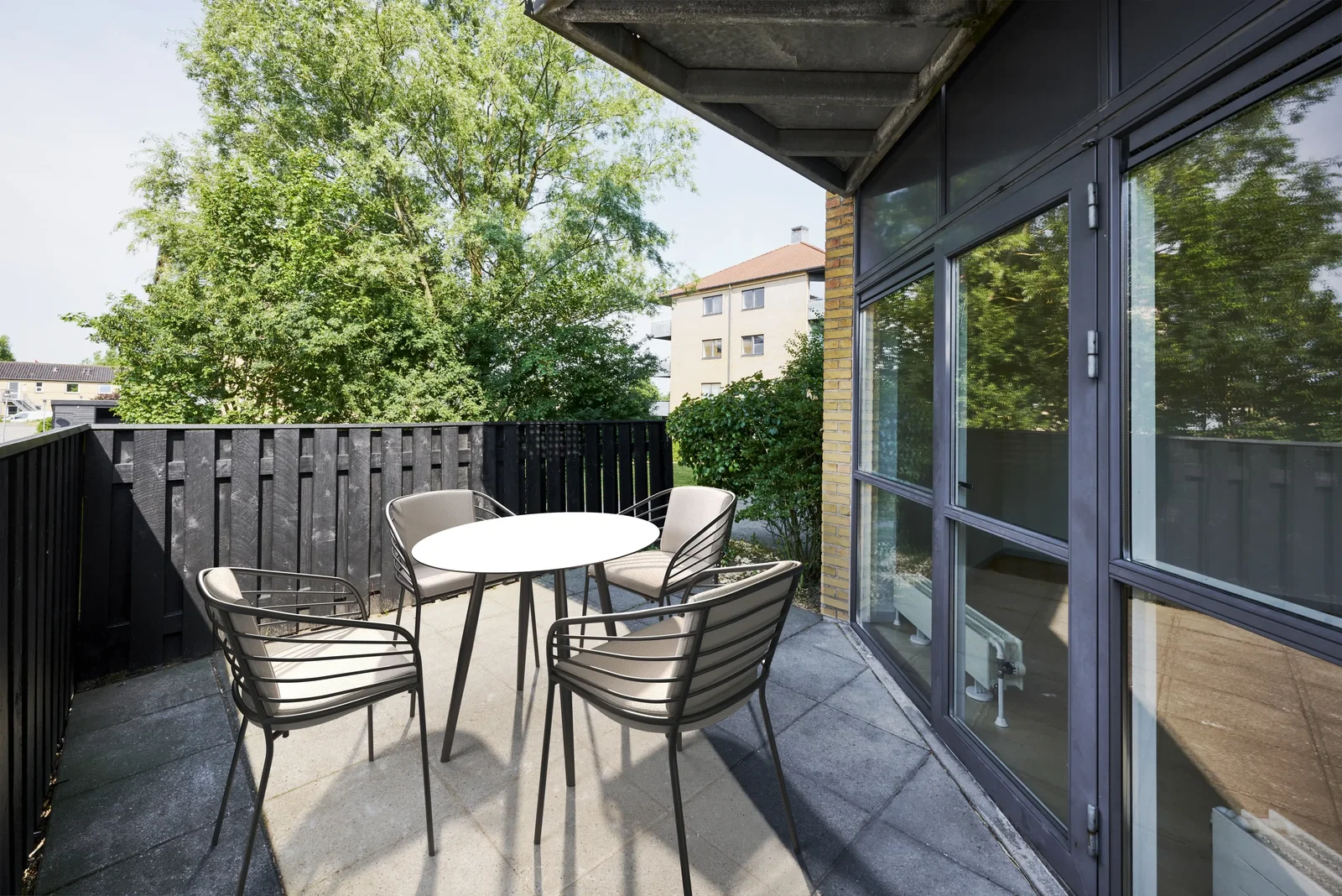 apartment Lys 2-værelses med terrasse nær Aarhus C