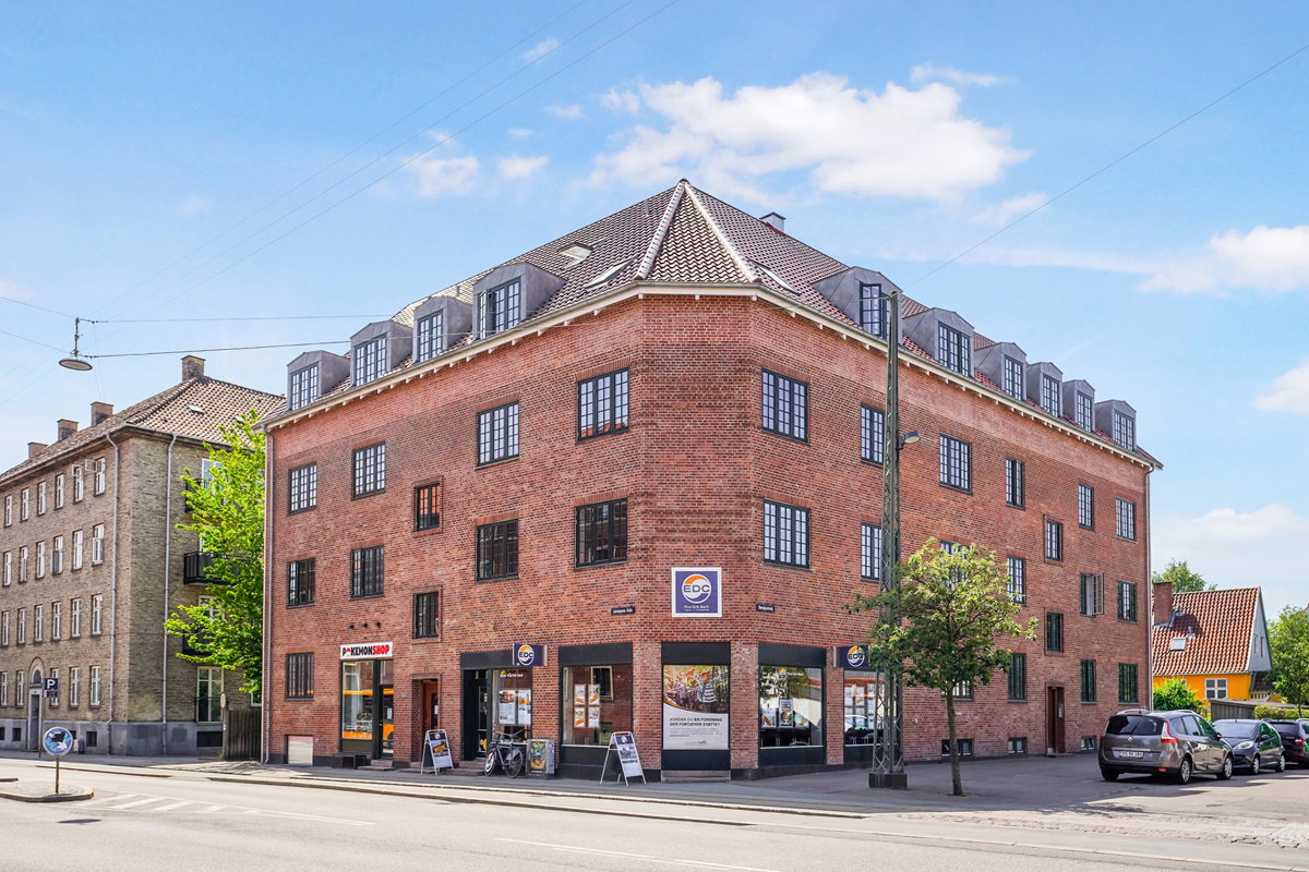 apartment Rummelig 3-værelses lejlighed tæt på Vanløse centrum