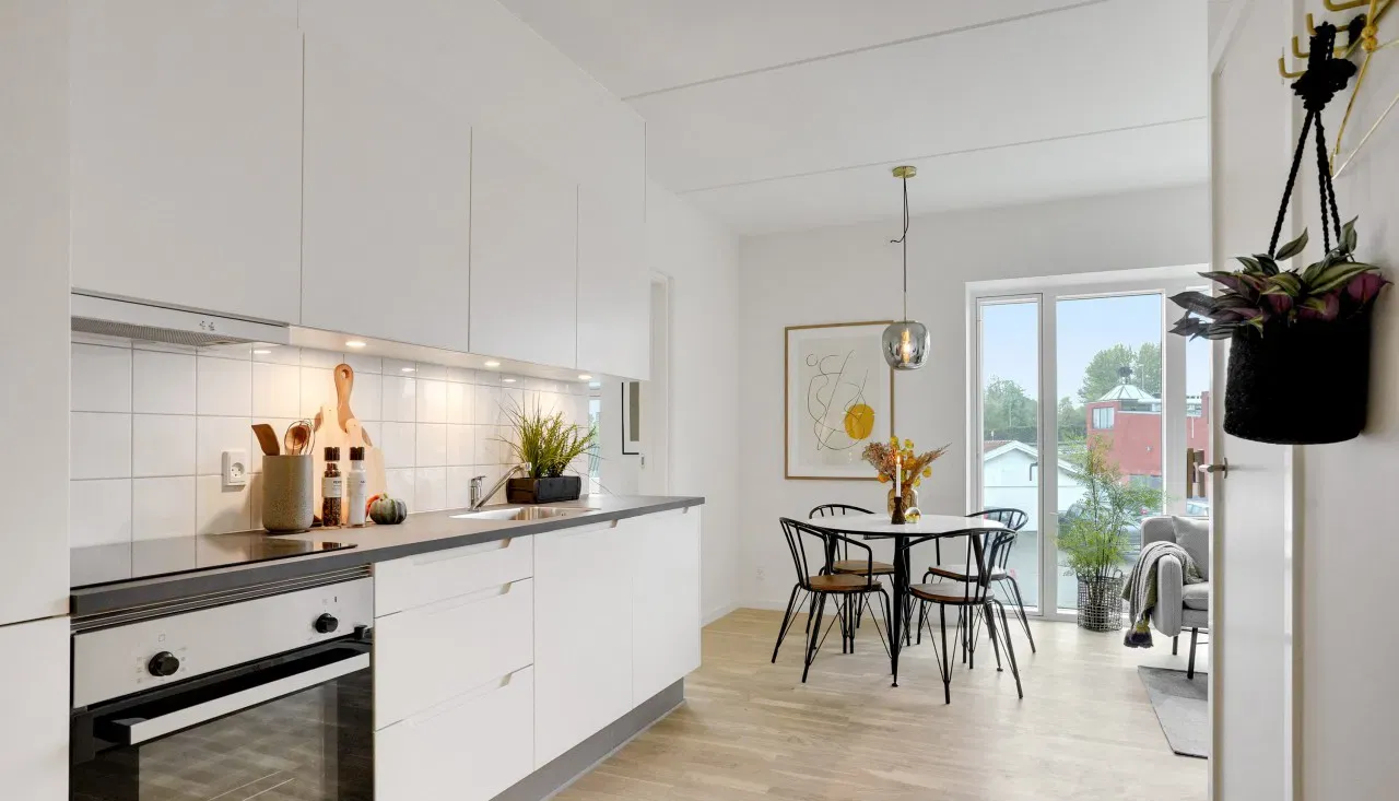 apartment Lys 3-værelses bolig med altan i Risskov