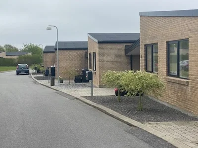 Rummeligt rækkehus med have og carport - Østerlund, Herning - 2