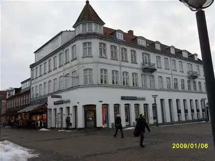 apartment Renovated apartment with roof terrace on the pedestrianized high street