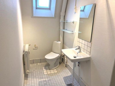 Indbydende 2-værelses lejlighed med central placering - Kragsbjergvej, Odense C - 4