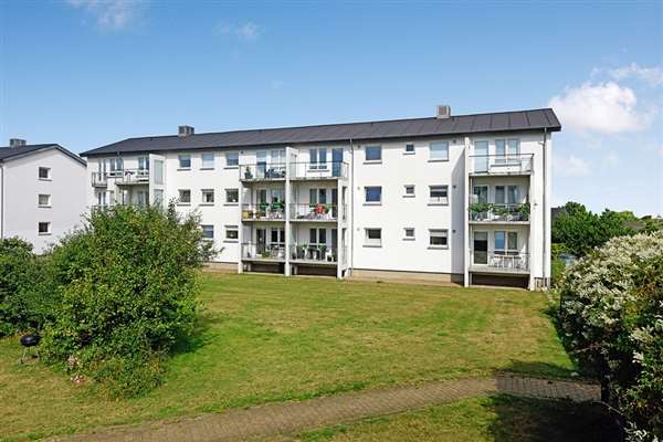 Lys almen lejlighed med altan og god beliggenhed - Margretheparken, Hirtshals - 1