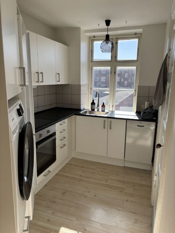 Bright 2-room apartment, 57 sqm, centrally located in Aalborg - Møensgade, Aalborg - 0