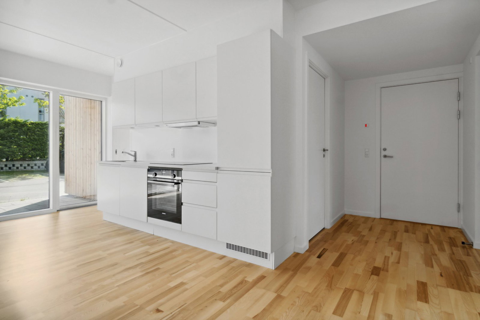 apartment Large shared 4-bedroom apartment with private terrace