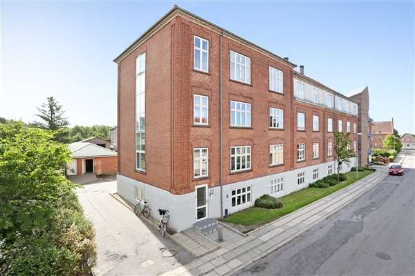 Charmerende 42 m² i Emiliegården, central beliggenhed - Emilievej, Nykøbing M - 0