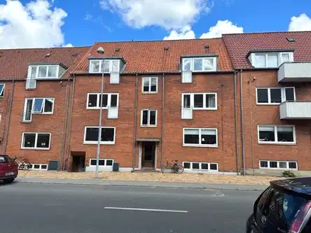 apartment Hyggelig 2V i Odense C med altan og fællesfaciliteter
