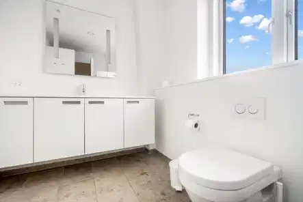 room Co-living: Loft apartment w/ balcony and terrace