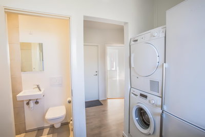 Newly renovated two-room apartment with all white goods - Østerbro, Aalborg - 4