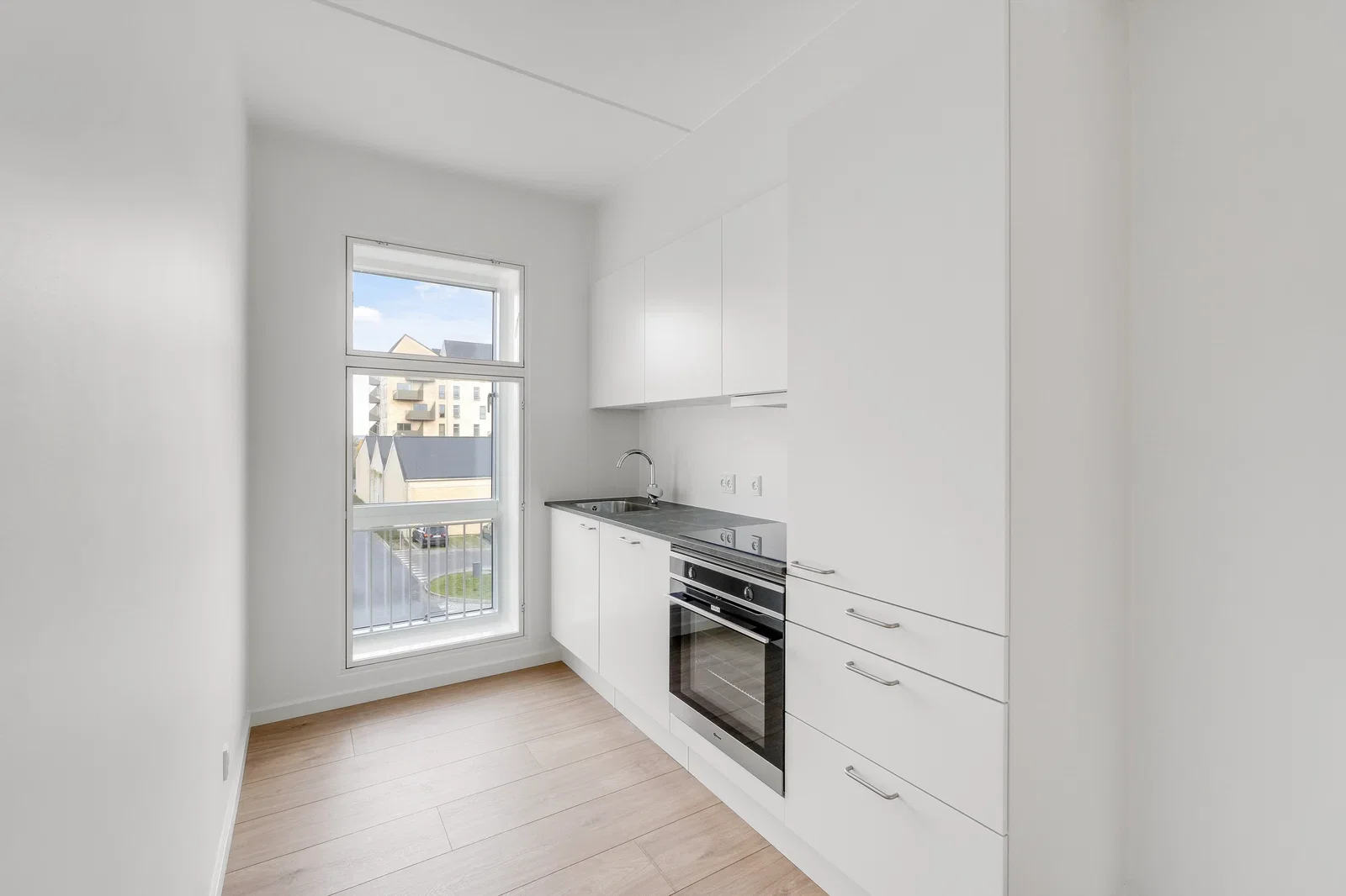 apartment 3-værelses lejlighed med altan i Viby J