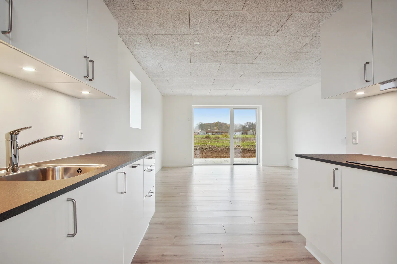 house Nyere parcelhus med 3-4 værelser og terrasse