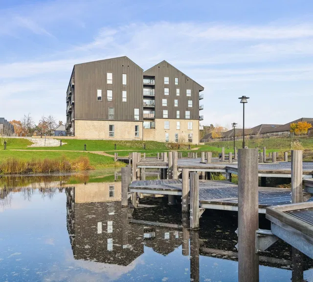 apartment 3-værelses bolig med privat altan