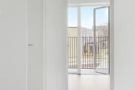 apartment 3-værelses lejlighed med altan i Viby J