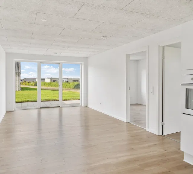 townhouse 4-værelses rækkehus med terrasse og parkering