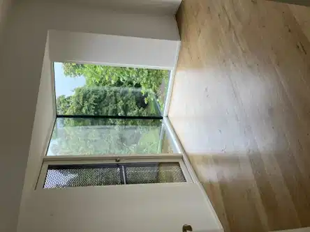 apartment Lys 2-værelses lejlighed med altan nær vandet