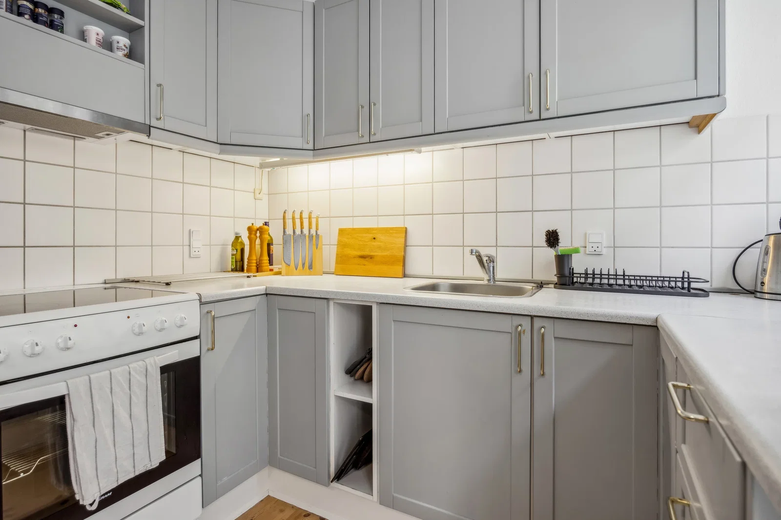 Visual presentation of the listing